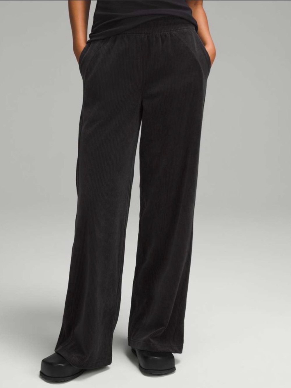 Lululemon Scuba Mid-Rise Wide-Leg Pant *Velvet Cord Black